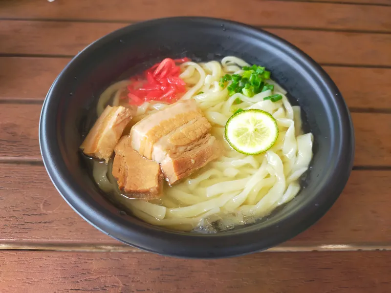 リトルワールド　冷やし沖縄そば